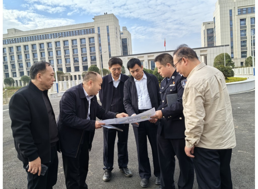 中国人民警察大学朱红伟来市公安局调研警航培训合作工作