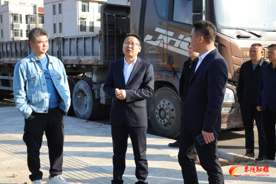 朱毅强到湘赣汽贸城调研