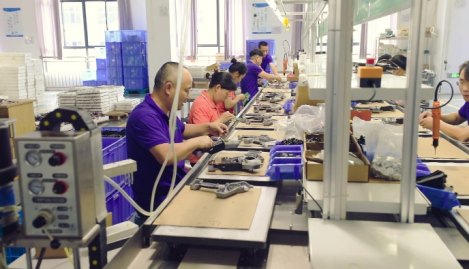 暖企“零距离” 服务“精准化”