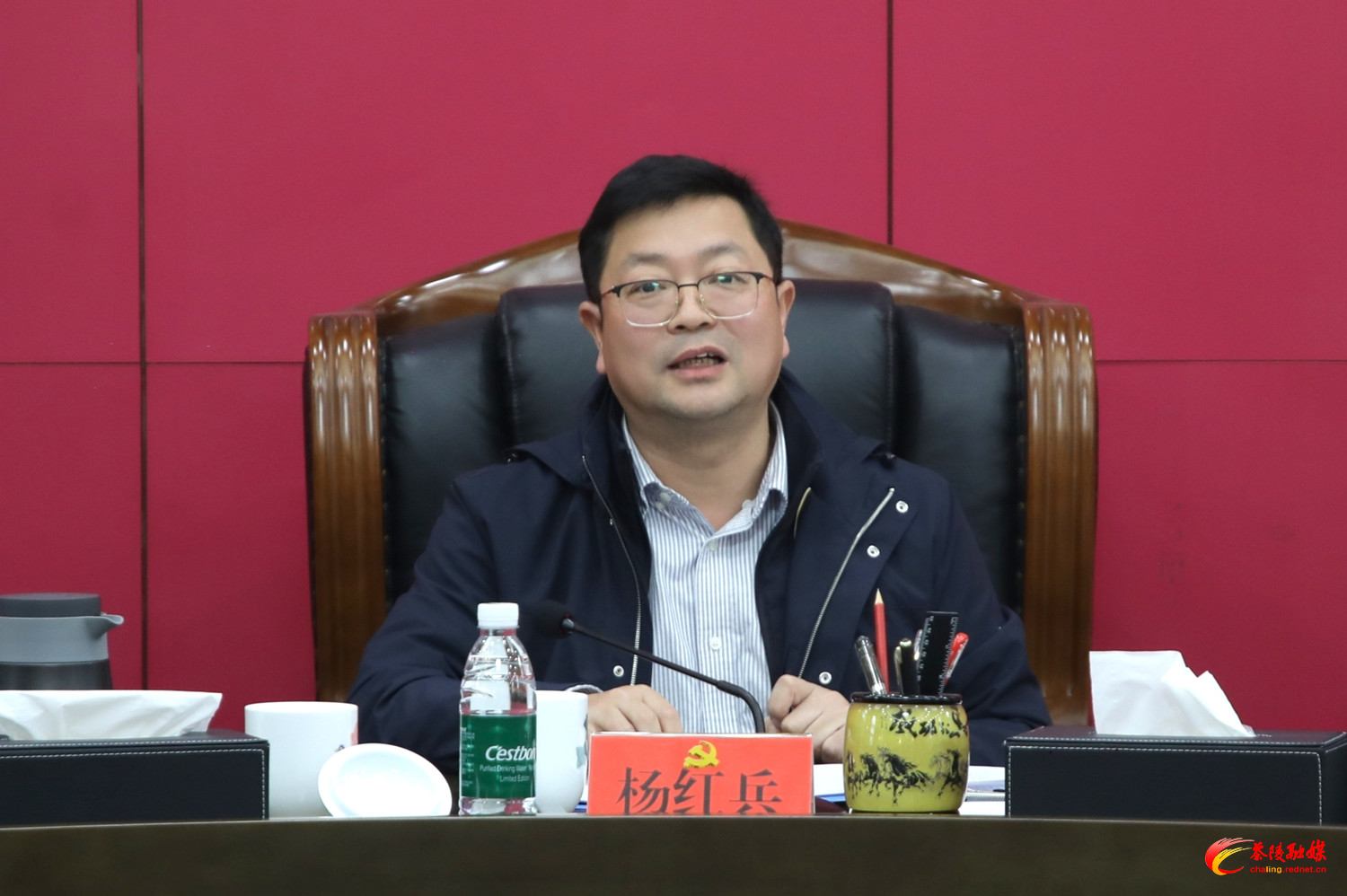 杨红兵主持召开中共茶陵县委常委会2025年第20次会议