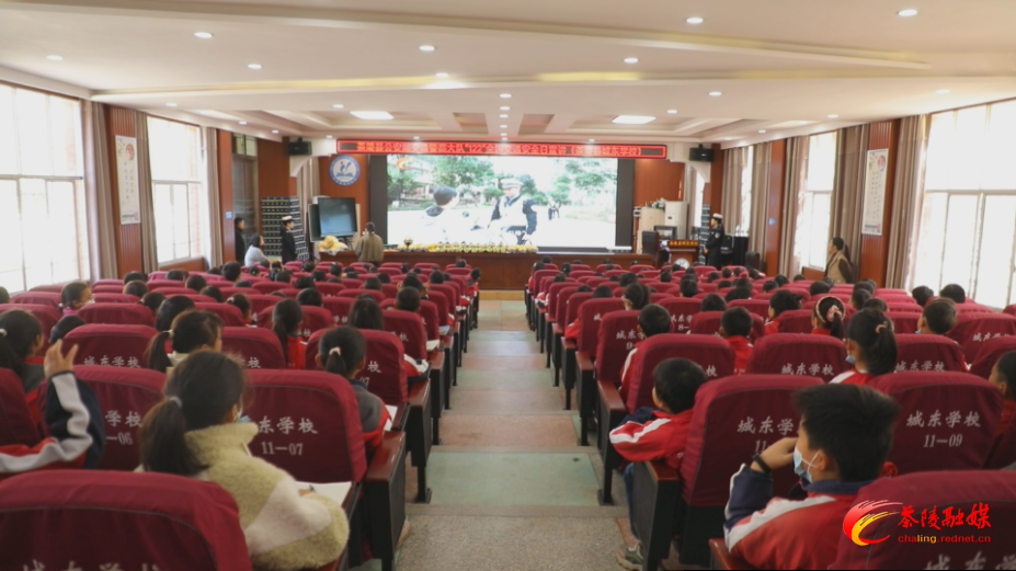 【护航犀城交警在线】茶陵交警进校园 守护平安上学路