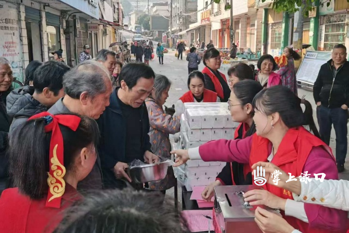 慈暖古镇·爱在身边！朱亭镇古镇社区把温暖送到群众家门口