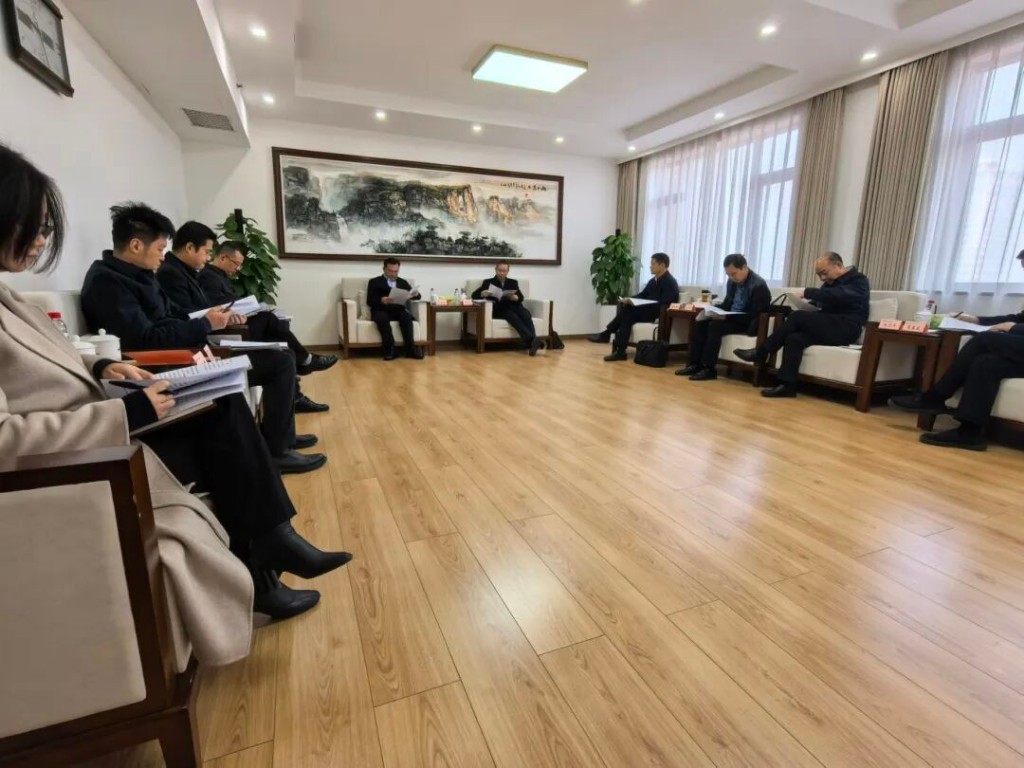 陈恢清带队赴省商务厅对接工作