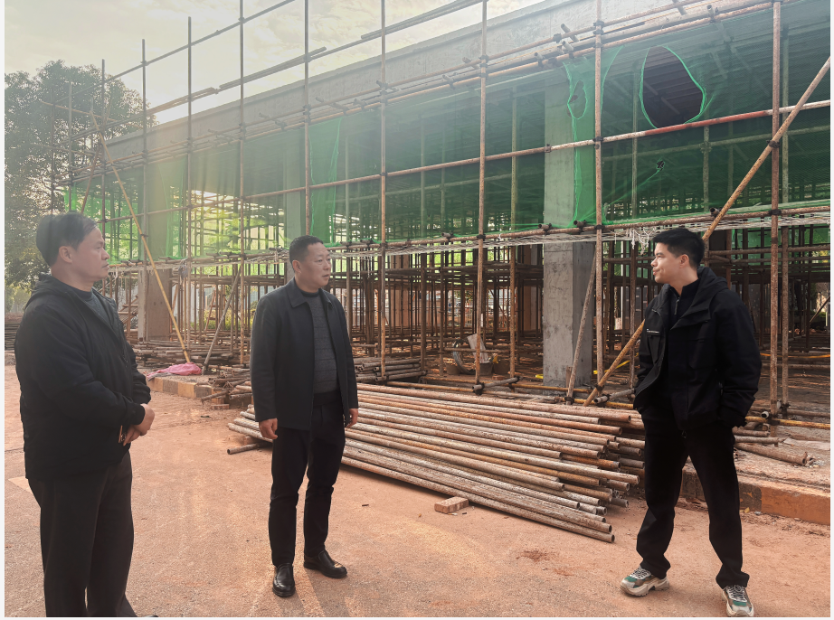 株洲市公共资源交易中心开展“机器管招投标”项目实地回访调研