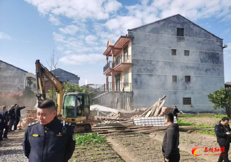零容忍亮剑！14平方米违建被即查即拆