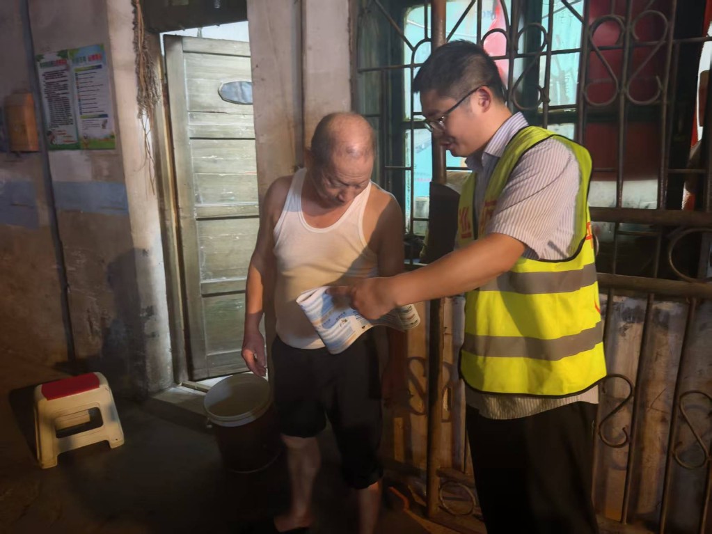 株洲市交通事务中心积极开展 “株事有礼・我们的社区”志愿服务活动