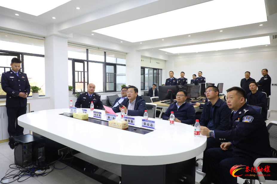 杨红兵调研全县公安工作 强调：锚定忠诚担当 锻造公安铁军 奋力开创公安工作新局面