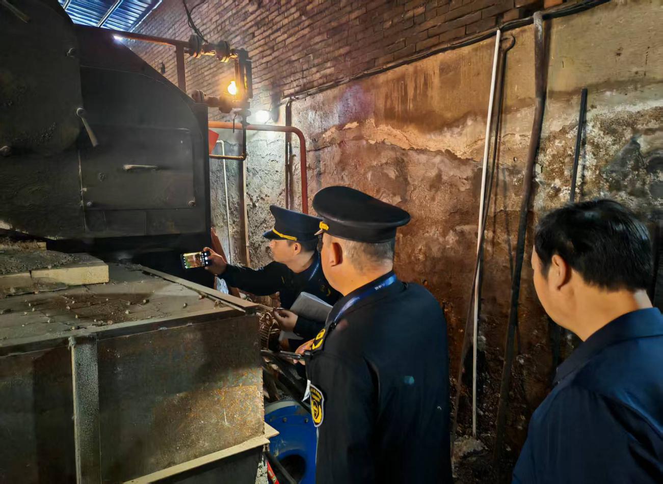 株洲市生态环境监督帮扶工作组深入企业一线 严查环境违法问题