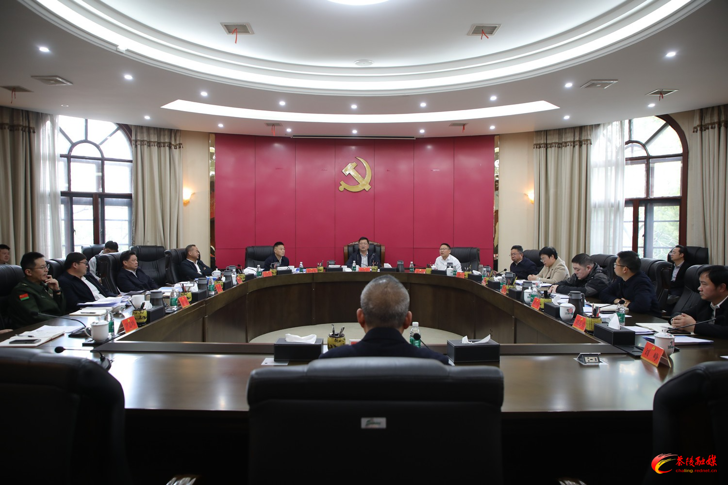 杨红兵主持召开中共茶陵县委常委会2025年第20次会议