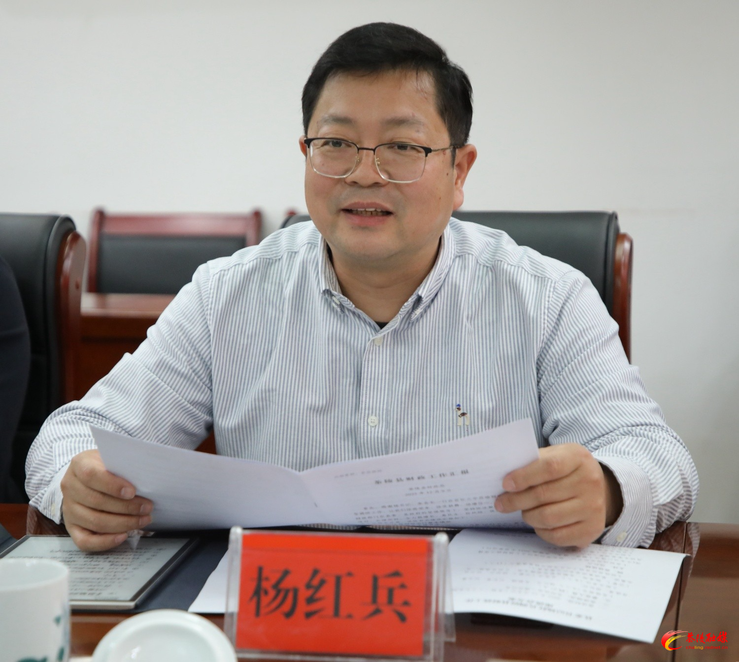 杨红兵调研全县财政工作