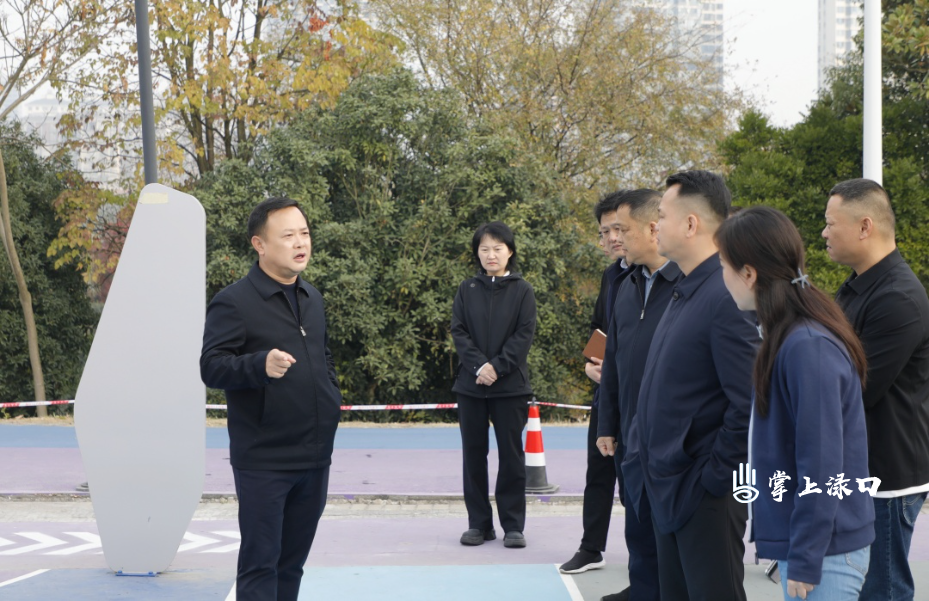 李晓彤带队调研渌江岸体育公园、新时代文明实践中心（文化馆）项目建设工作