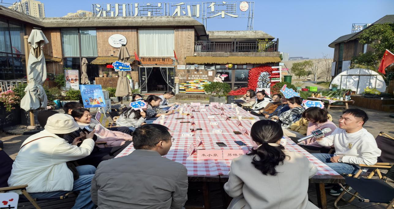 轻座谈·青交流 双奔赴·创未来——株洲市资规局创新青年干部座谈会机制，赋能不动产登记事业高质量发展