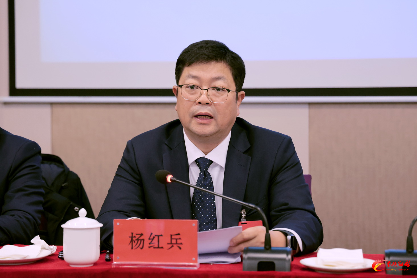 茶陵县第十八届人民代表大会第七次会议：召开各代表团负责人和党员负责干部会议