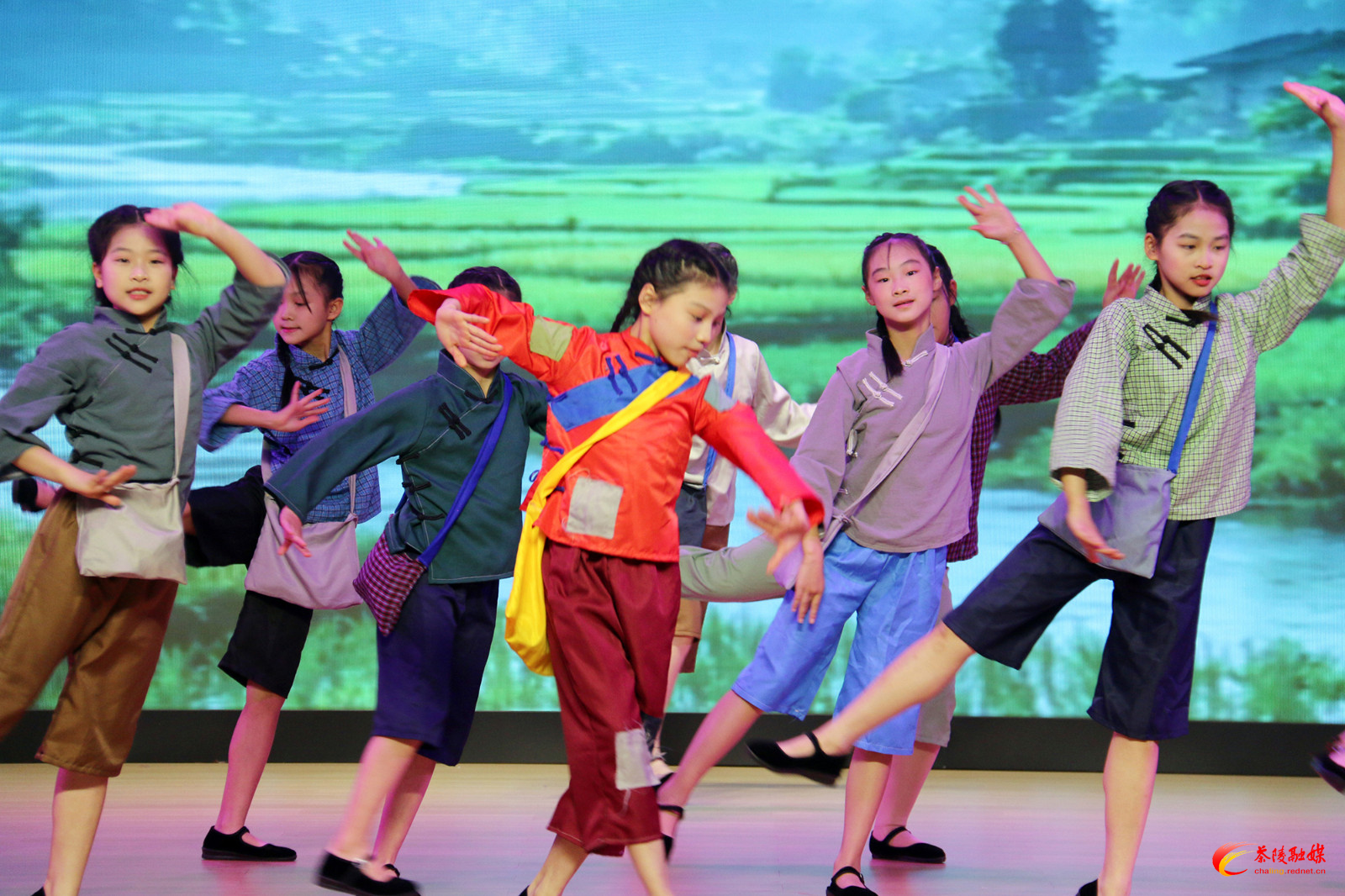 云阳小学举办“红色茶陵 云端思政”迎新年主题思政大讲堂活动