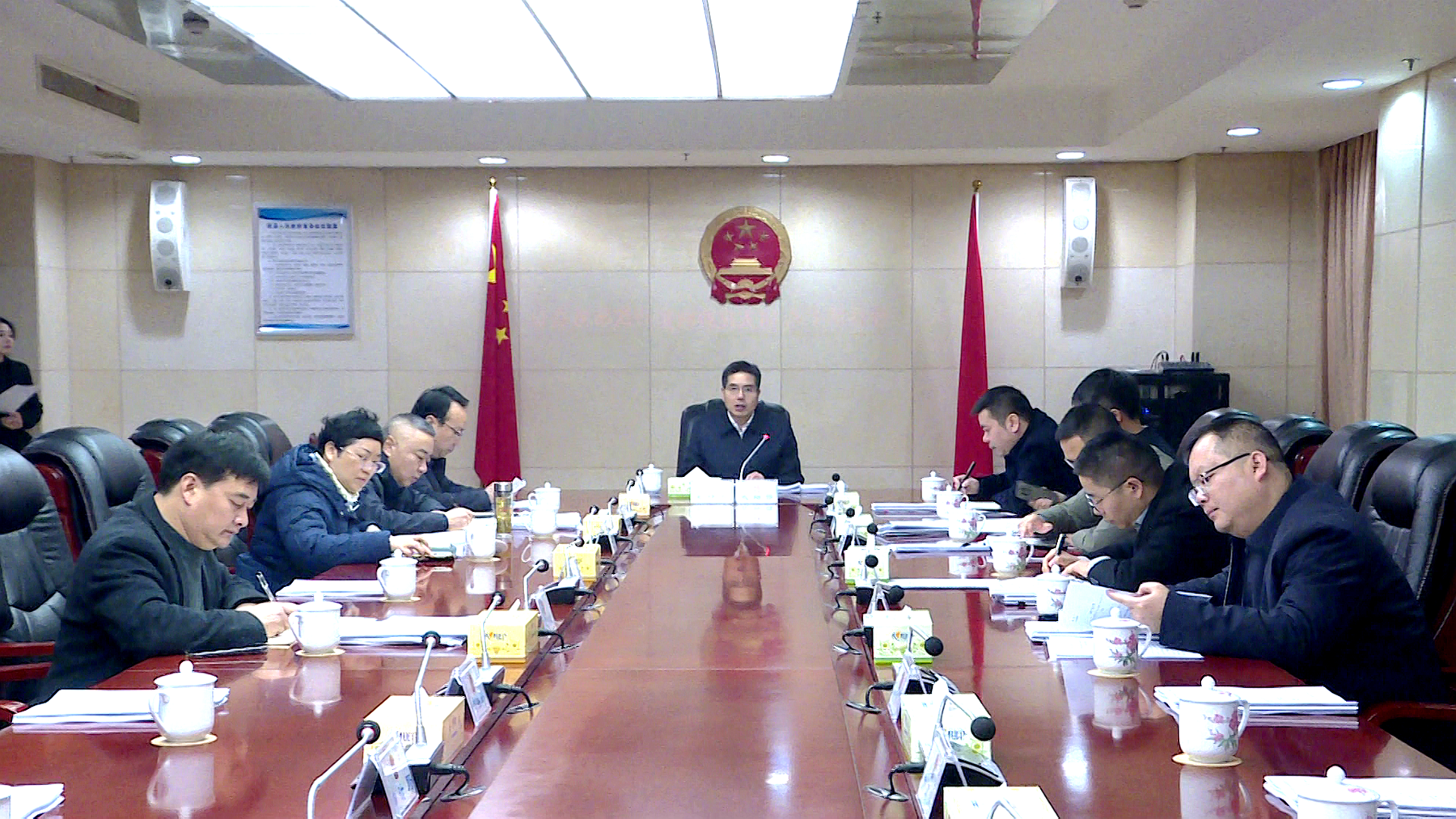 攸县第十八届人民政府召开第59次常务会议