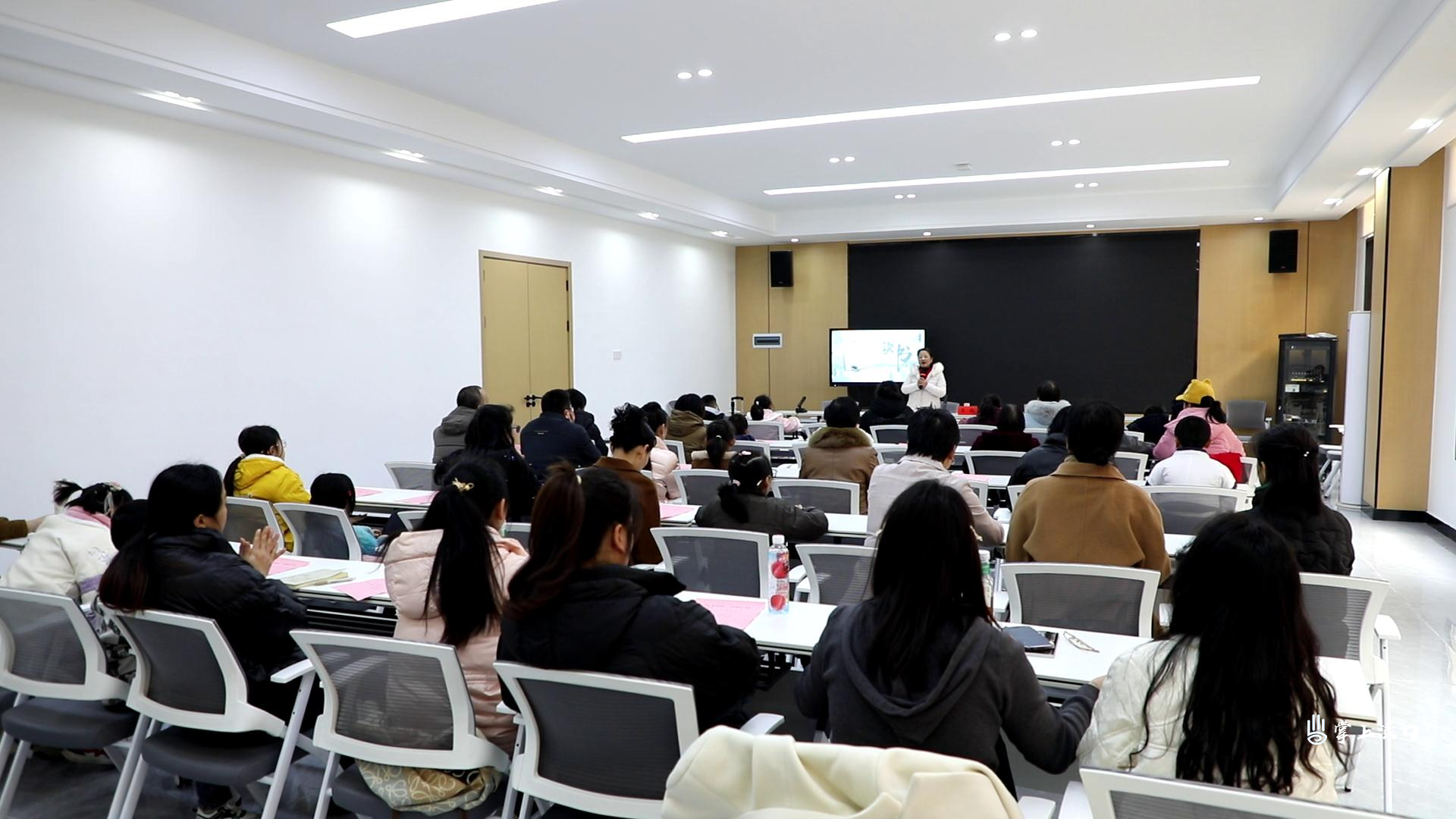 从书法展到诵读会 渌口区文化馆为市民奉上“新年礼”