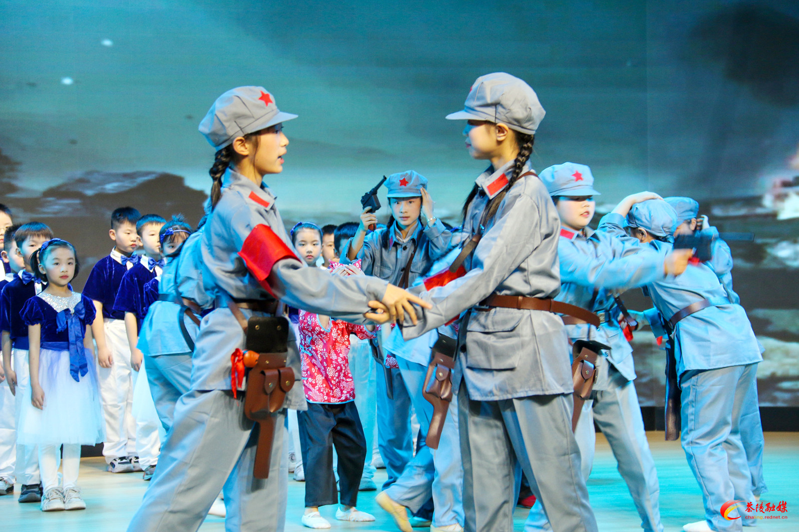 云阳小学举办“红色茶陵 云端思政”迎新年主题思政大讲堂活动