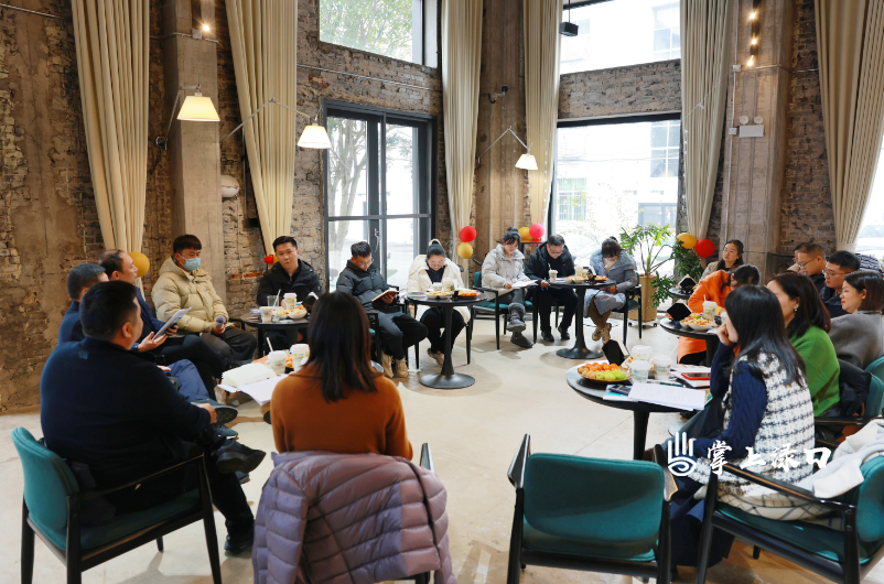 情系渌口 共话发展——原渌口选调生代表回区考察交流