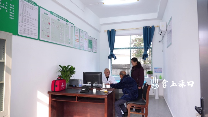 龙船镇（古岳峰）中心卫生院新院揭牌启用 医疗服务提档升级