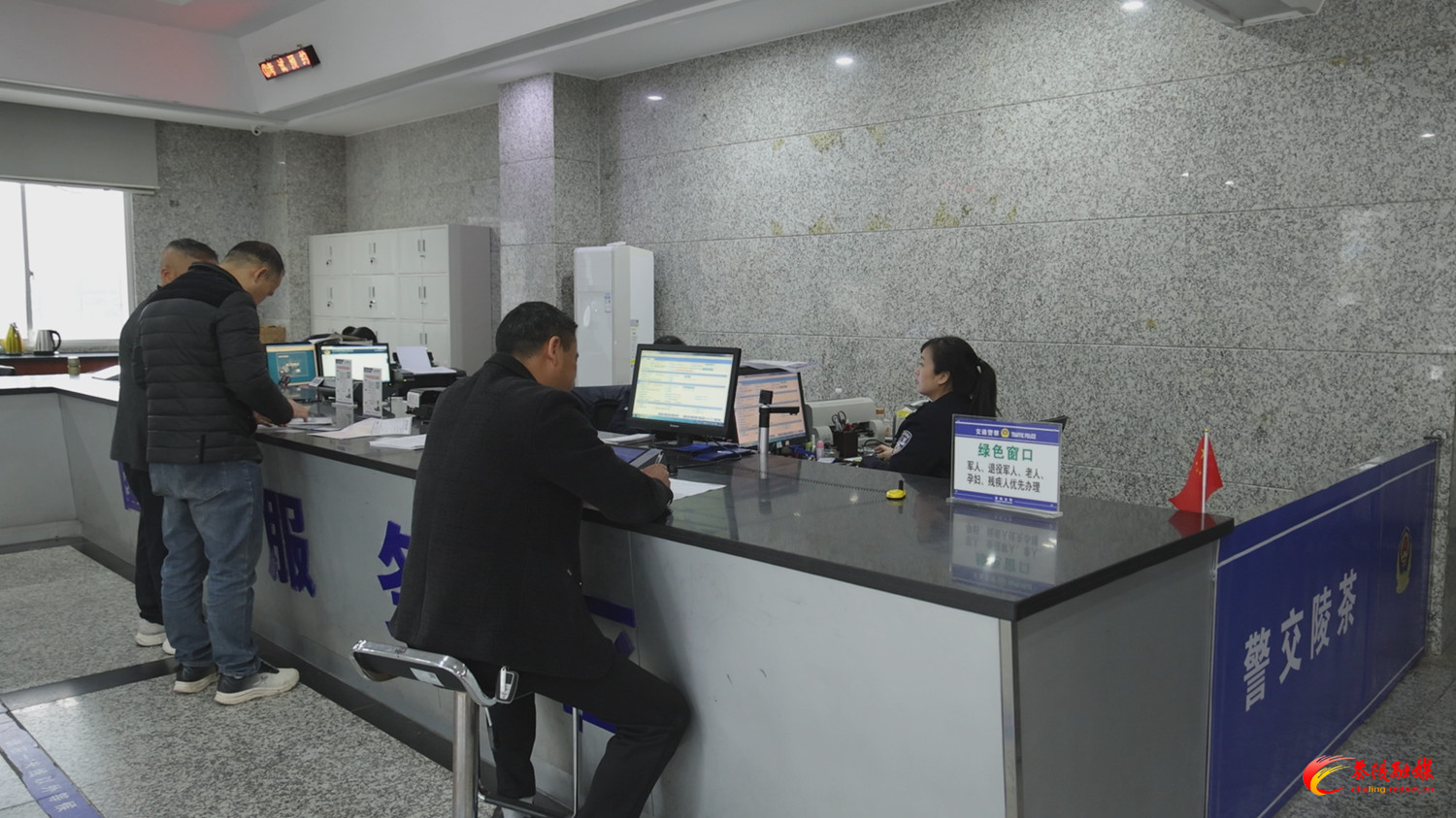 茶陵交管助力营商环境优化：柔性执法暖企心 创新举措促发展