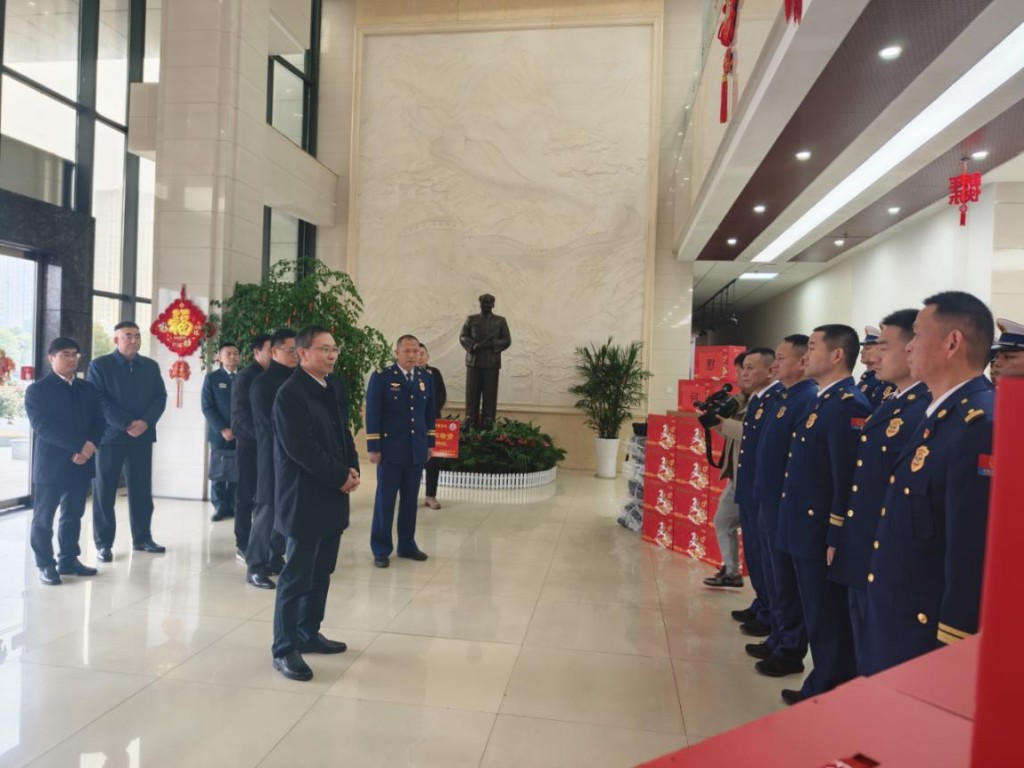 株洲：开展春节走访慰问驻株部队、退役军人及其他优抚对象活动