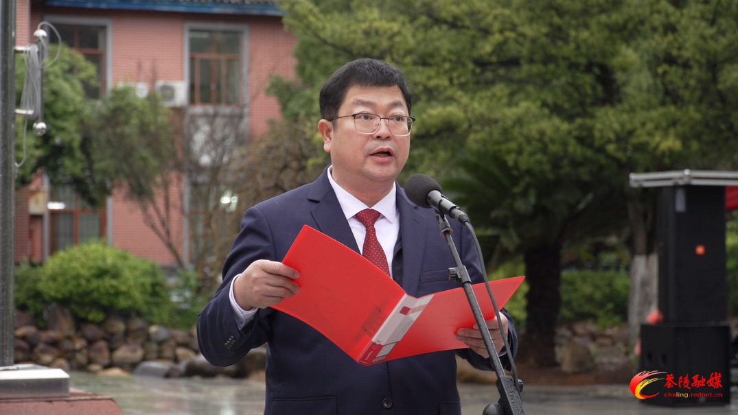 马年首个工作日：茶陵举行升旗仪式