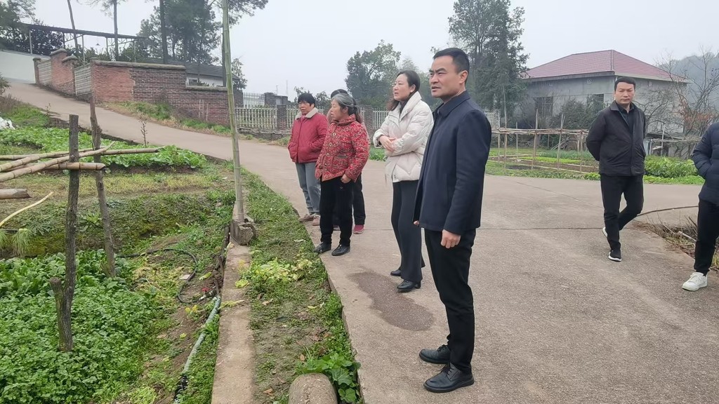 省价格成本调查队到渌口区慰问农调户