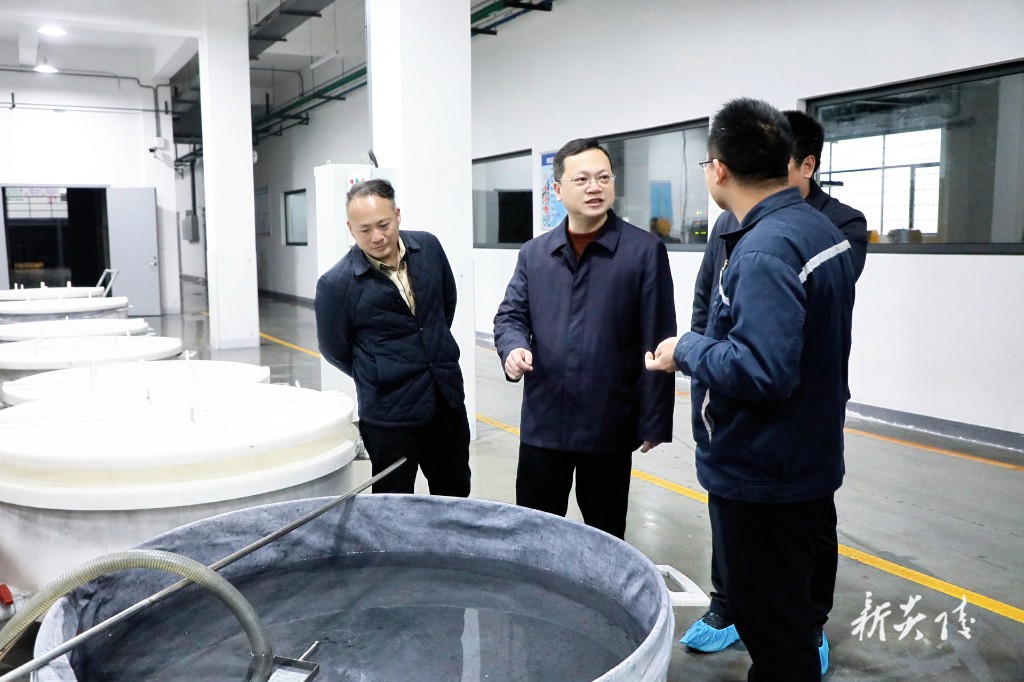 夏胜利调研企业发展和项目建设