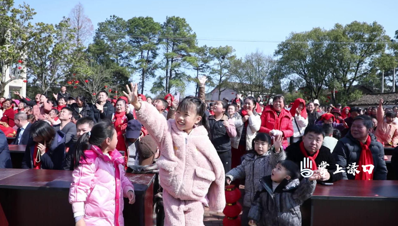 【新春走基层】全民参与！淦田镇官塘村自编自演第二届春节“村晚”年味足