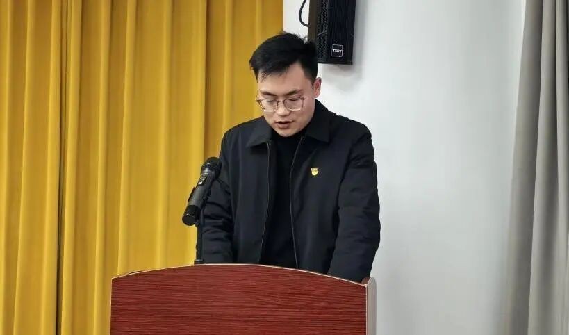 市商务局召开2025年度总结大会：致敬奋斗岁月 策马扬鞭再启新程