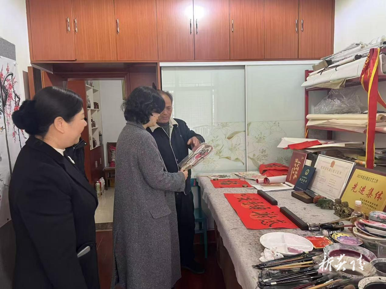 传递新春祝福 共话文艺繁荣