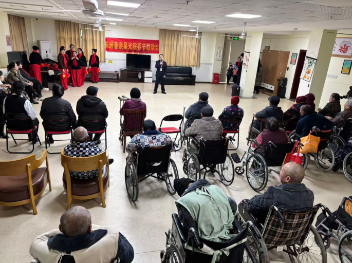 芦淞区民政局开展社会组织“小年纳福，翰墨迎春”敬老活动