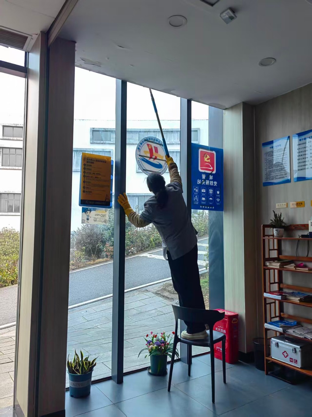 芦淞环卫：坚守岗位护环境 文明洁净迎新春