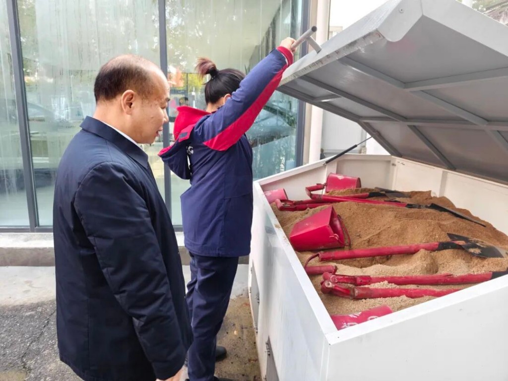 株洲市商务局开展春节假期安全生产专项检查 筑牢商务领域安全底线