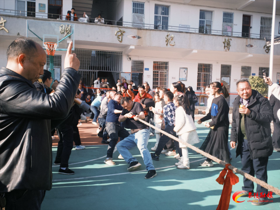 严塘镇龙井村：文体贺岁年味浓