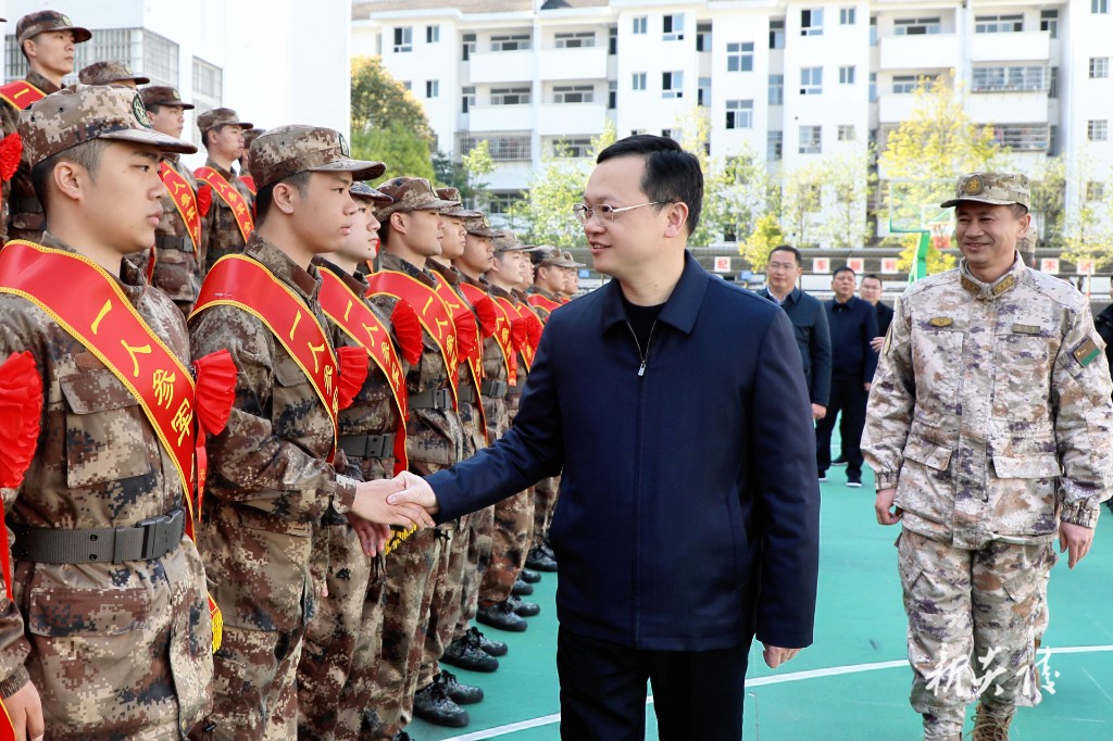 炎陵县欢送2026年上半年新兵