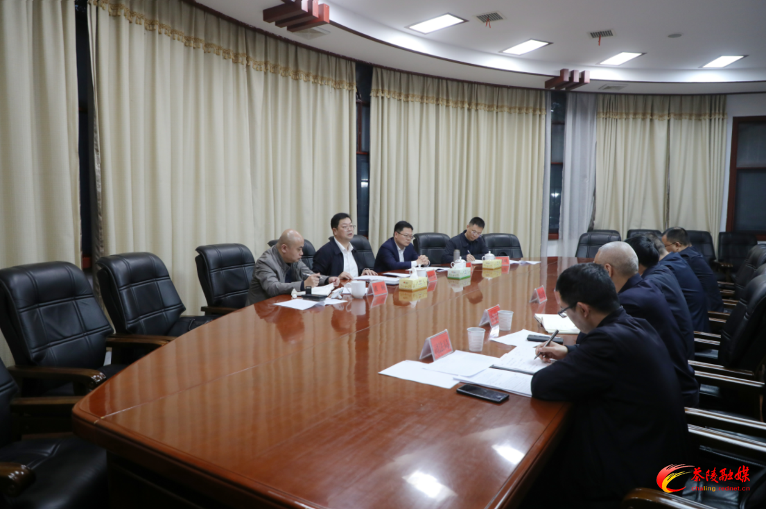 杨红兵暗访督导安全生产和社会稳定工作：以“时时放心不下”的责任感护民安保稳定