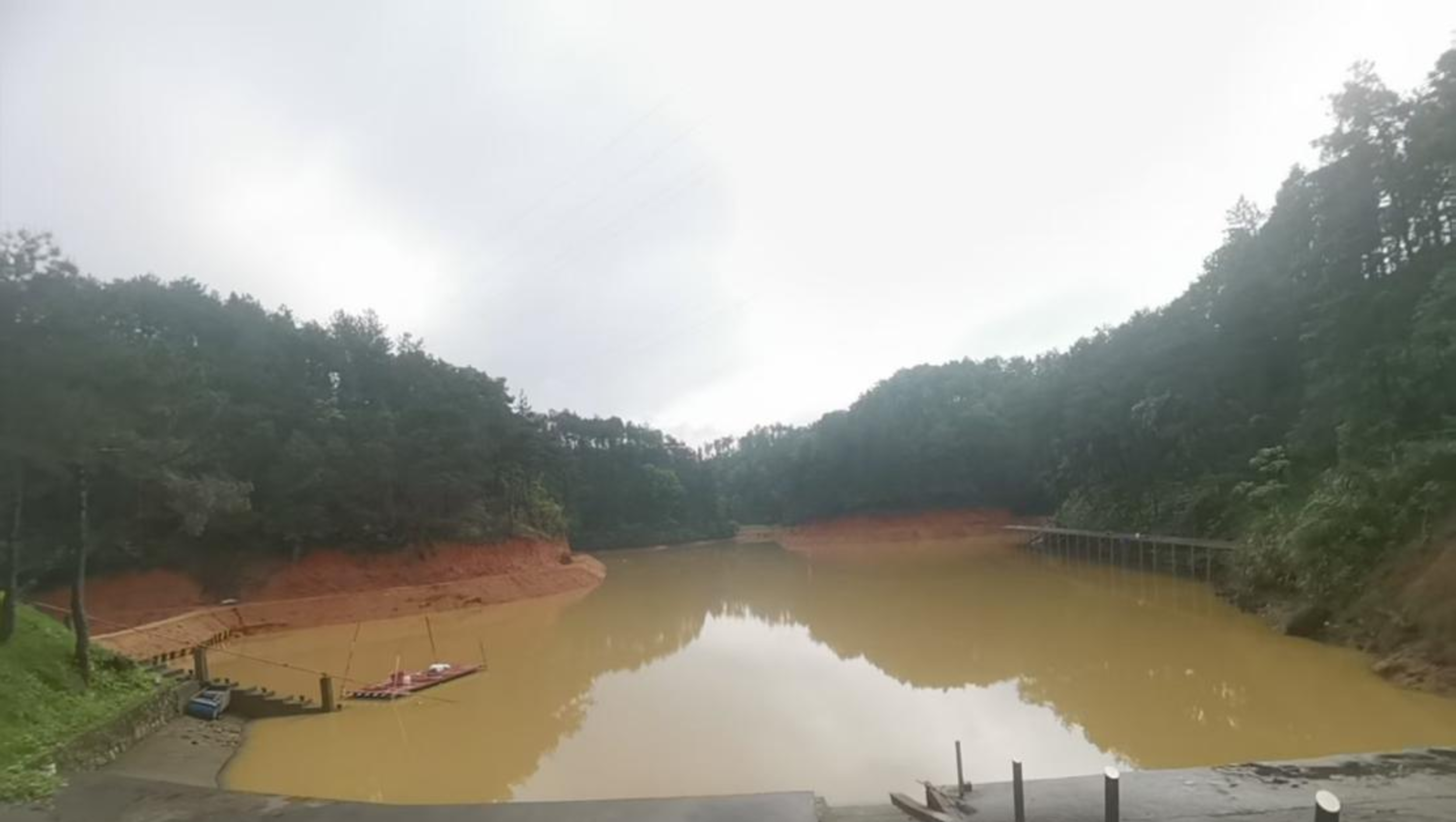 霞阳镇：加强水库巡查 筑牢防汛安全防线