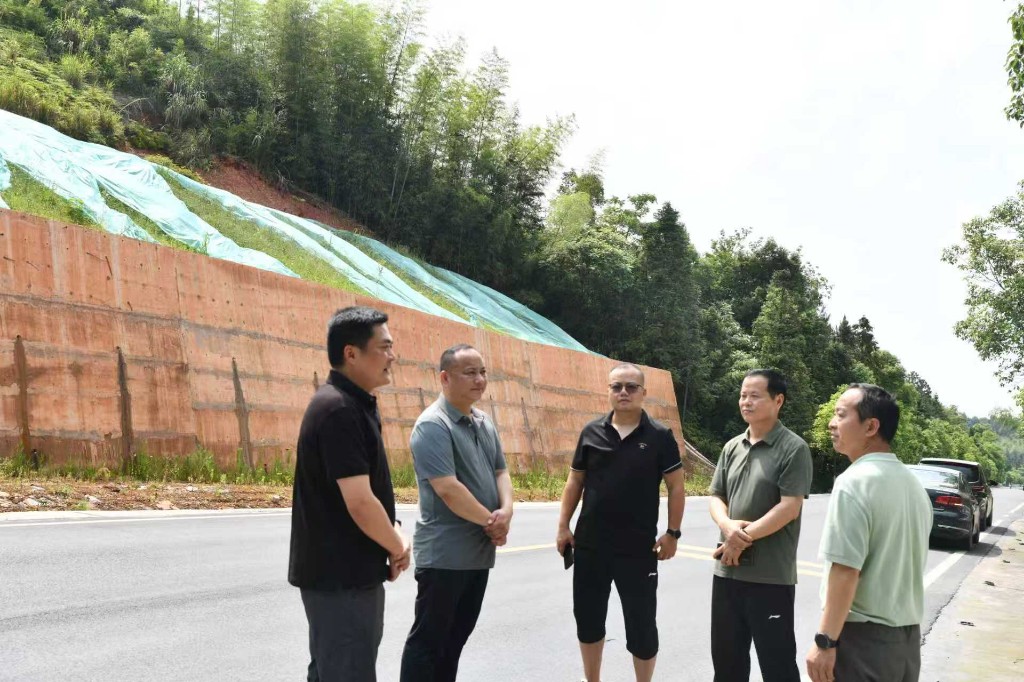 “迅”应“汛”保畅通   严阵以待护平安 ——市交通事务中心全力应对本轮强降雨天气