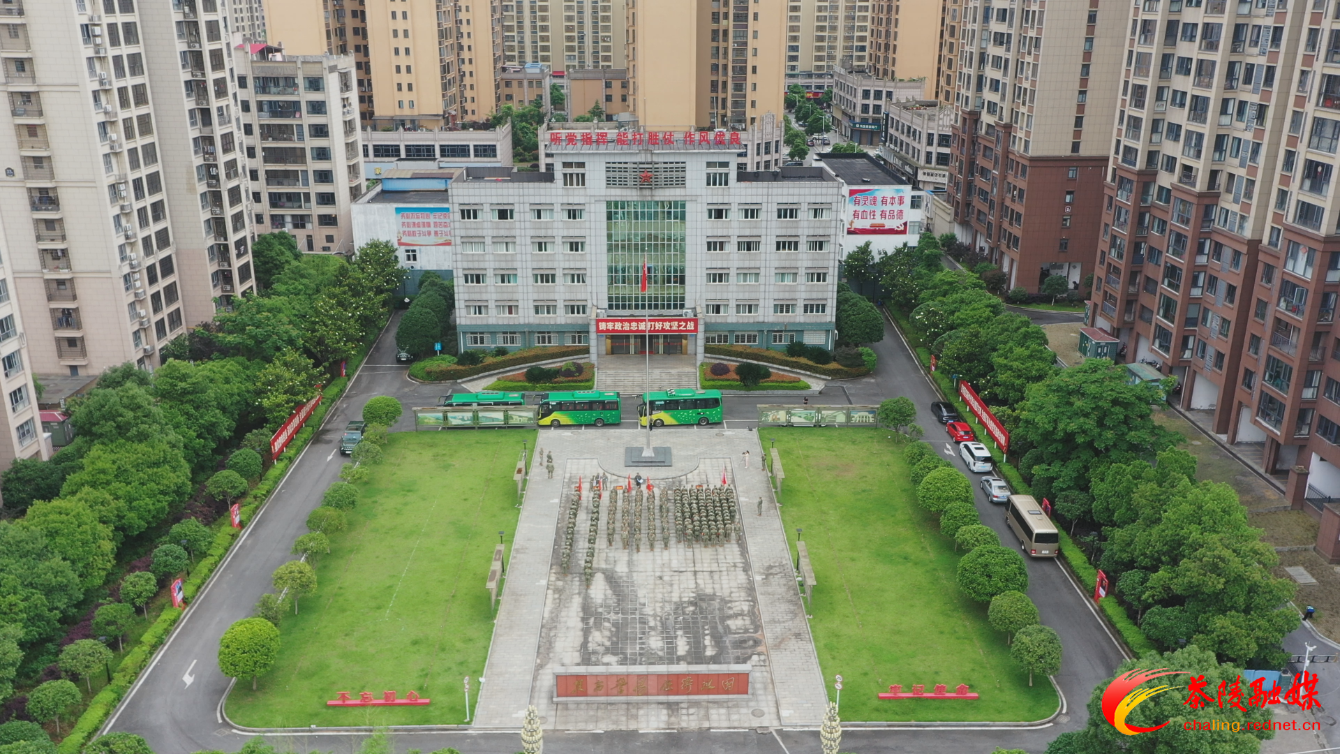 株洲市军地联合检查组来茶检查民兵整组工作
