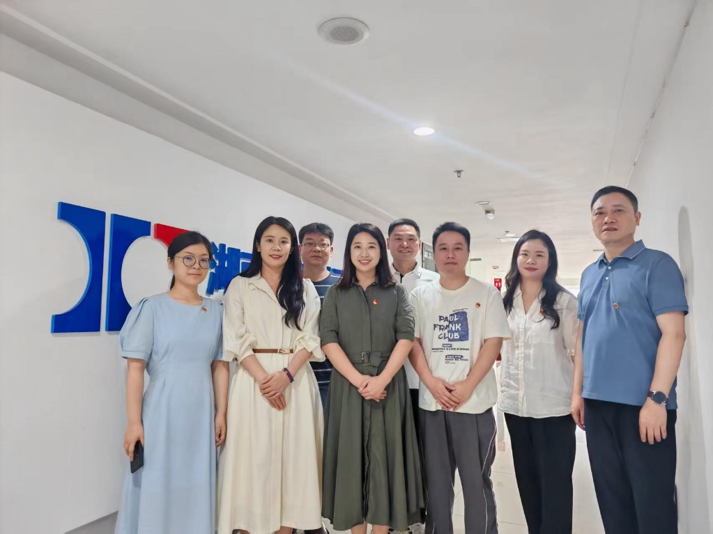 走访问需办实事，党建赋能优服务