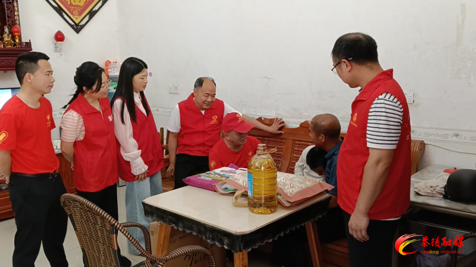 茶陵县犀城志愿者协会：情暖助残日 关爱润人心