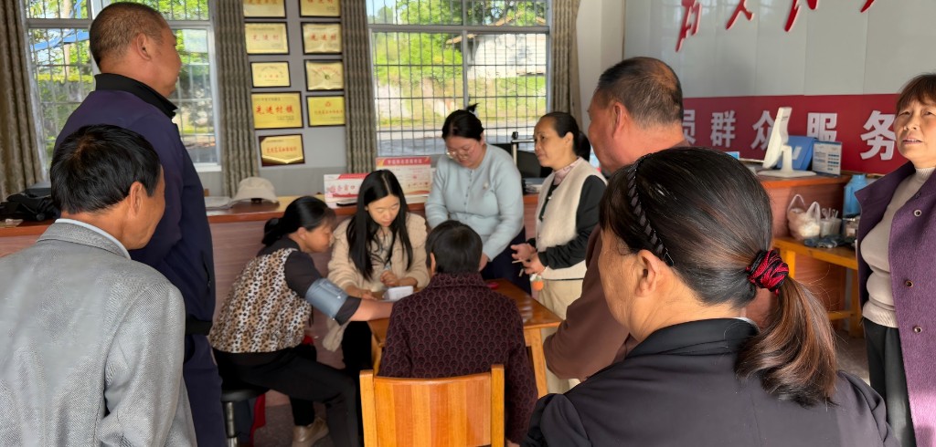 垄溪乡：义诊进村 健康服务送上门