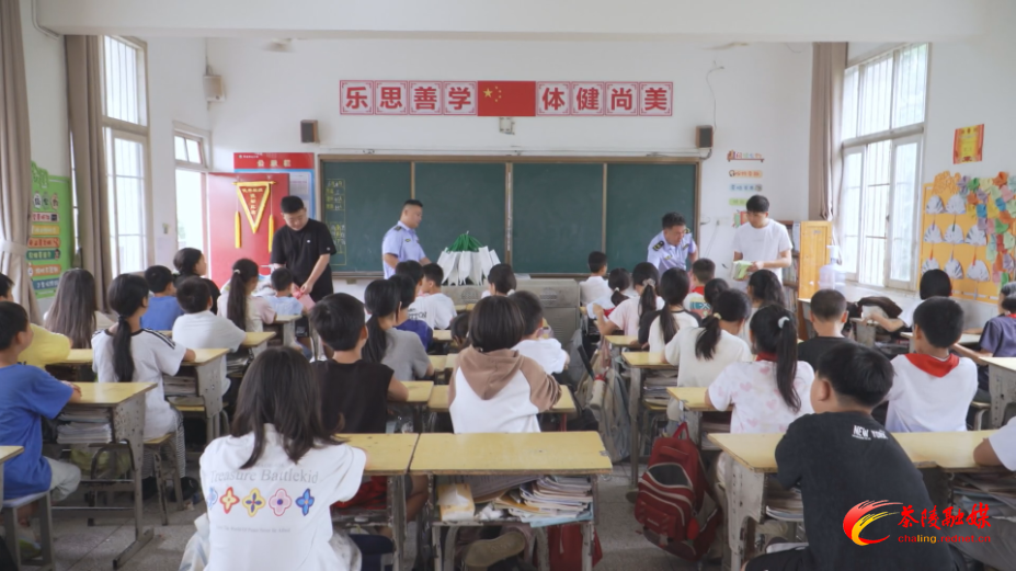 【安全强基固本攻坚】县林业局开展森林防火宣传活动 全力筑牢安全屏障