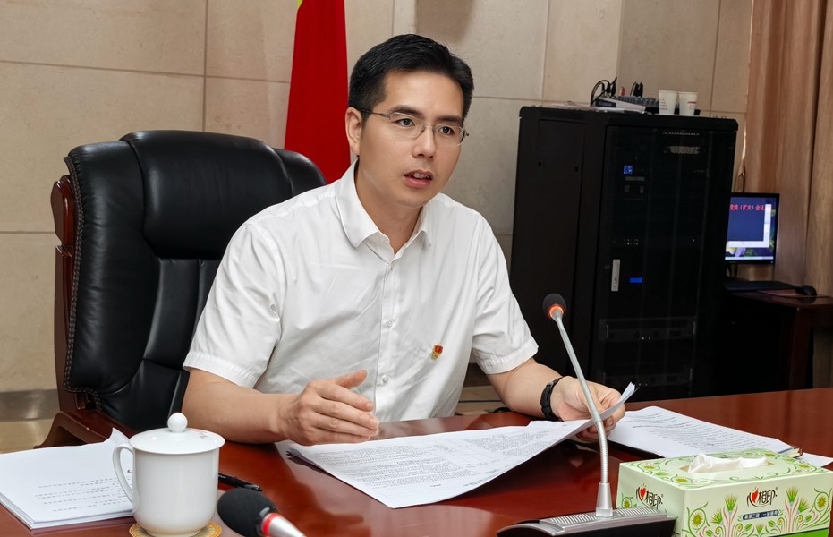 中共攸县人民政府党组（扩大）会议召开