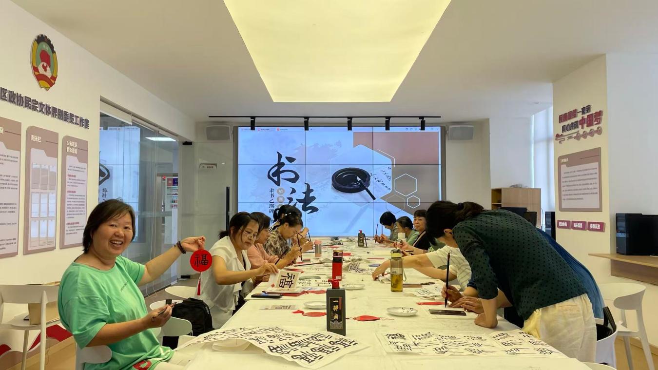 墨香润民心 笔墨传福韵——芦淞区文化馆2026年春季隶书书法公益培训圆满结课