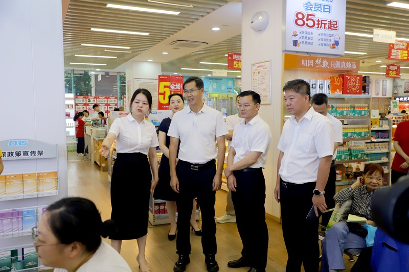 市人大调研组来市医保局开展依法行政专题调研