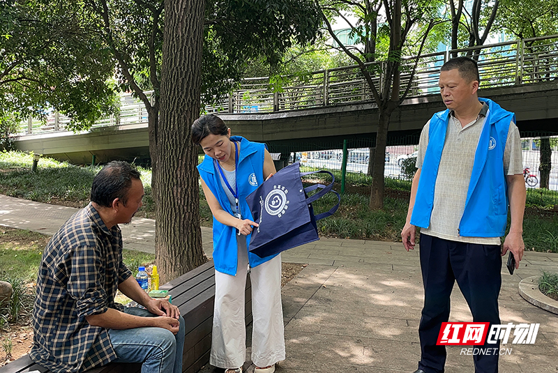 政策宣讲 清凉救助温暖人心，株洲市举行救助管理机构开放日活动