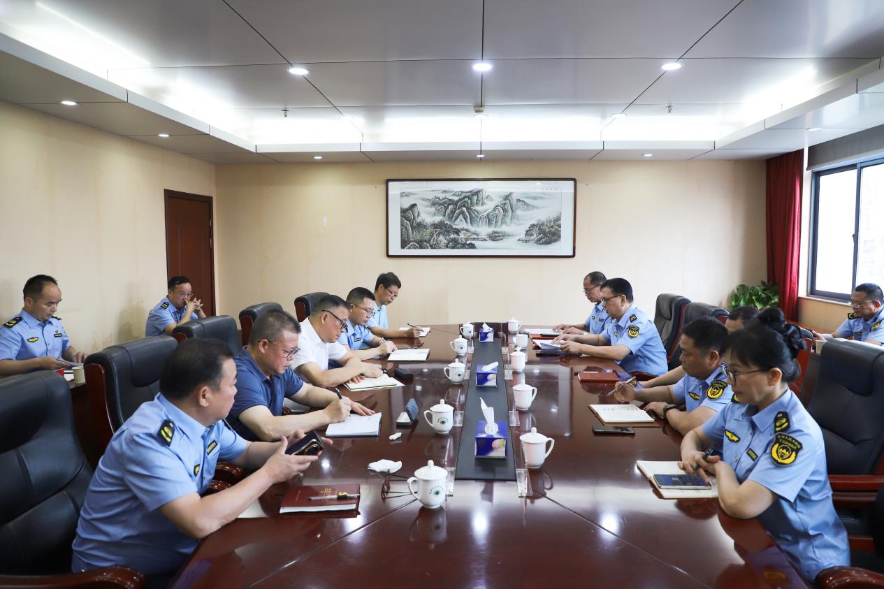 市生态环境局召开第七次理论学习中心组学习