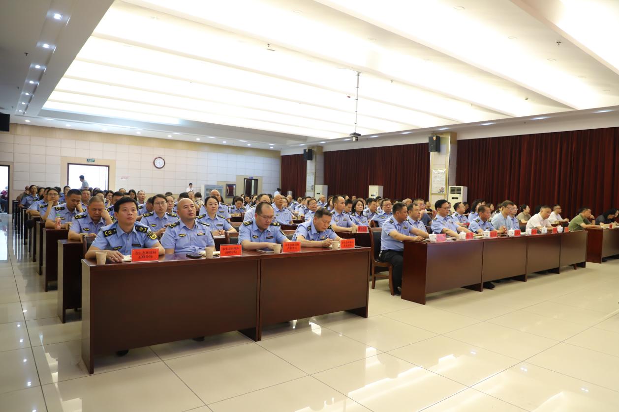 市生态环境局召开第七次理论学习中心组学习